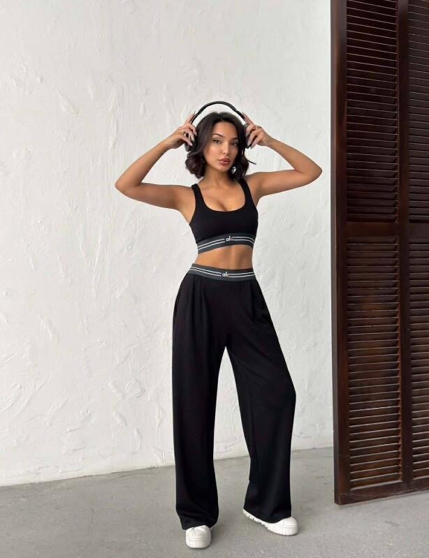 sports brand Womens Tracksuits New Fashion Two Piece Set Designer Casual Sweatsuit casual fitness yoga women's two-piece set Free Ship