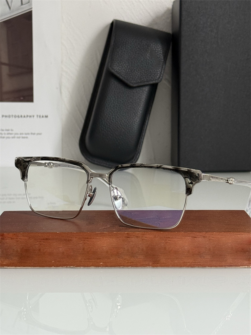 luxury designer photo chromic sunglasses frames for men and women womens sun glasses retro eyewear laides eyeglasses CH8351 fashion uv400 protective