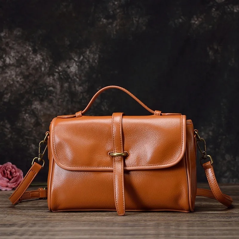 Leather Messenger Soft Cowhide Retro Women's 2026 New Handmade Bag Fashion Commuter Handbag A202
