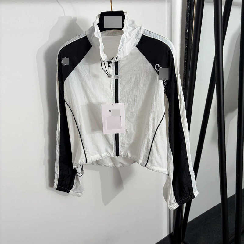Women's Jackets Designer High-end stylish CC women new model printed black and white color-block long-sleeve sun protection windbreaker sports
