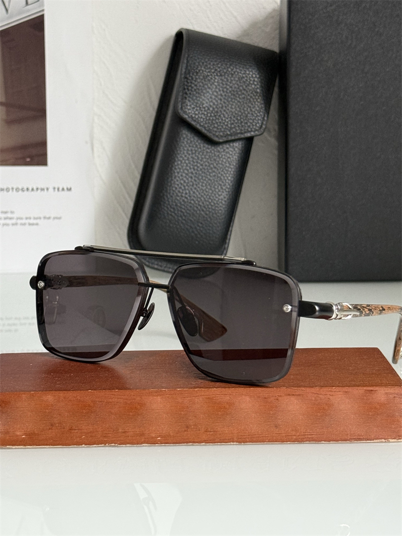 luxury 8239 men designer Fashion Sunglasses Frames for men CH8239 women optical frame for women glasses can do prescription lenses square Heavy retr