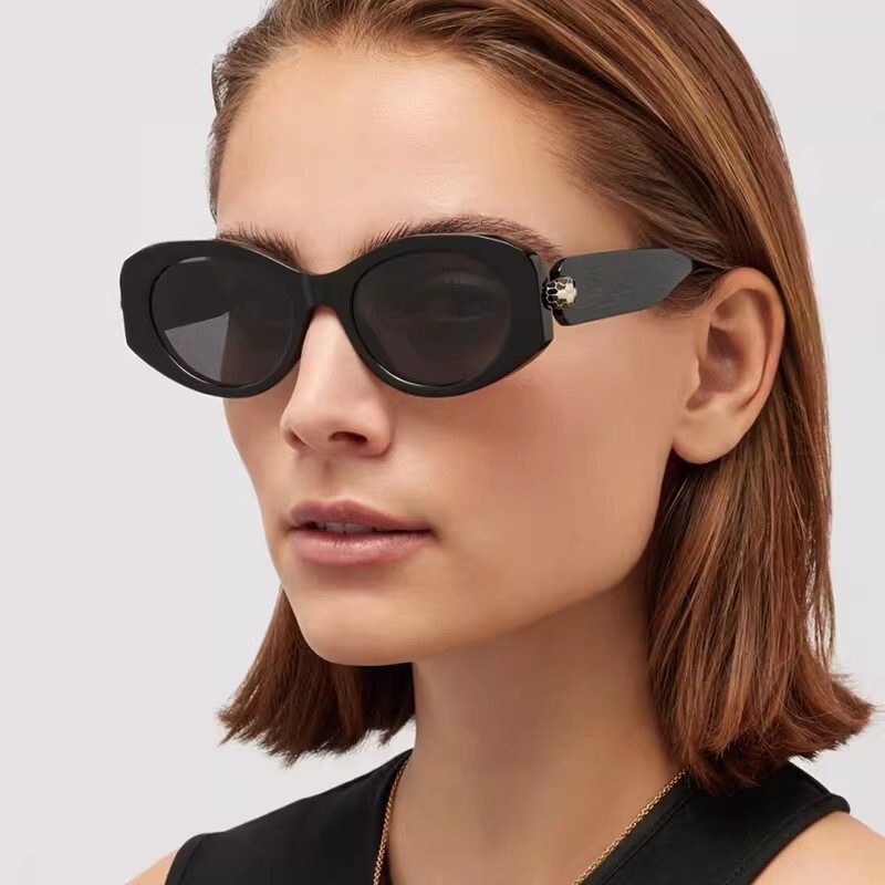 Luxury Premium Fashion Sunglasses High-End Irregular Square Sunglasses For Women, 2026 New Model, Unique And Stylish, UV Protection Sun Glasses