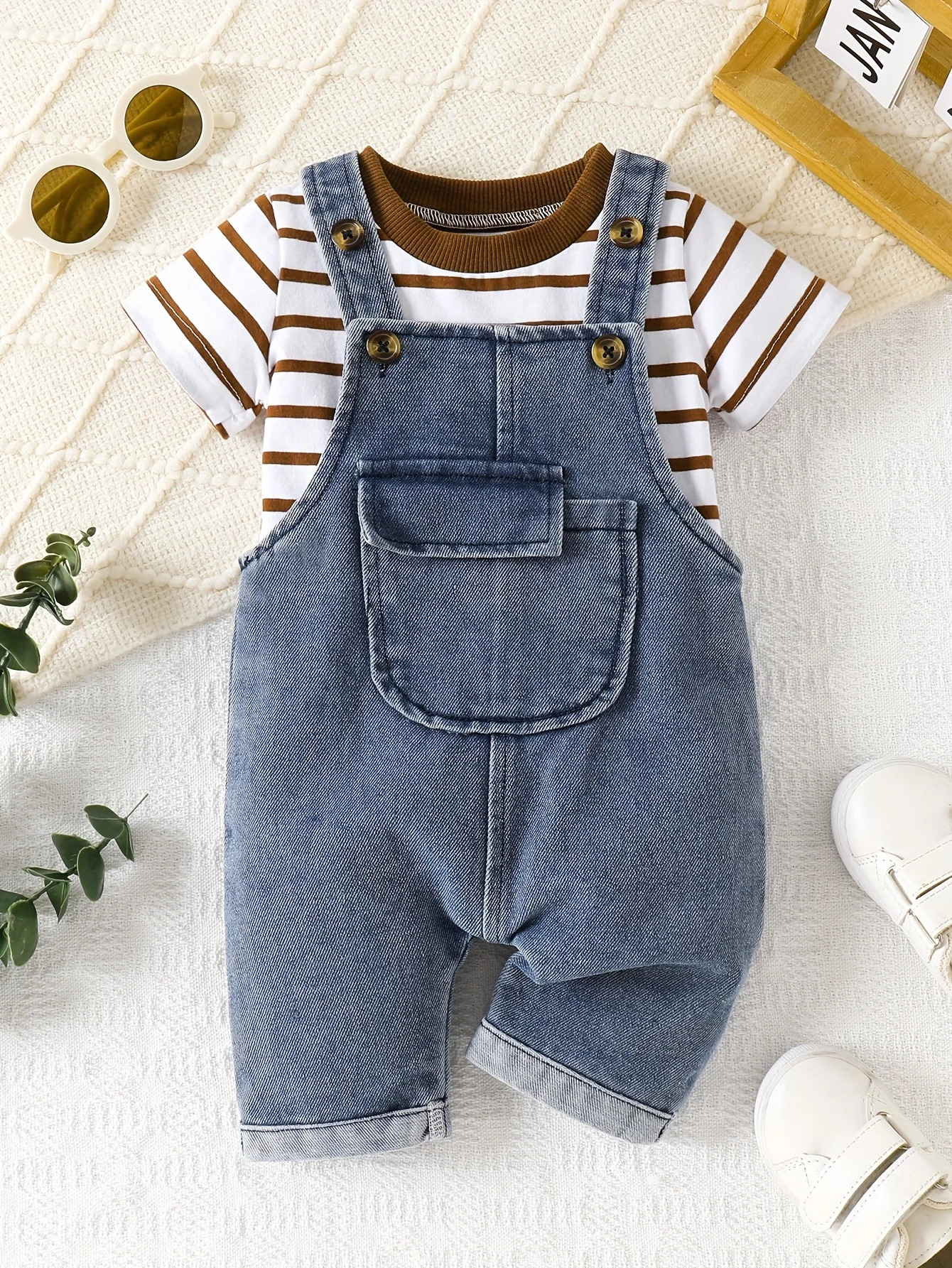 Two-Piece Set for Baby Boys Casual and Versatile Style for Spring and Summer Featuring a Striped Round-Neck Short-Sleeve Top and Stylish Pocket Over