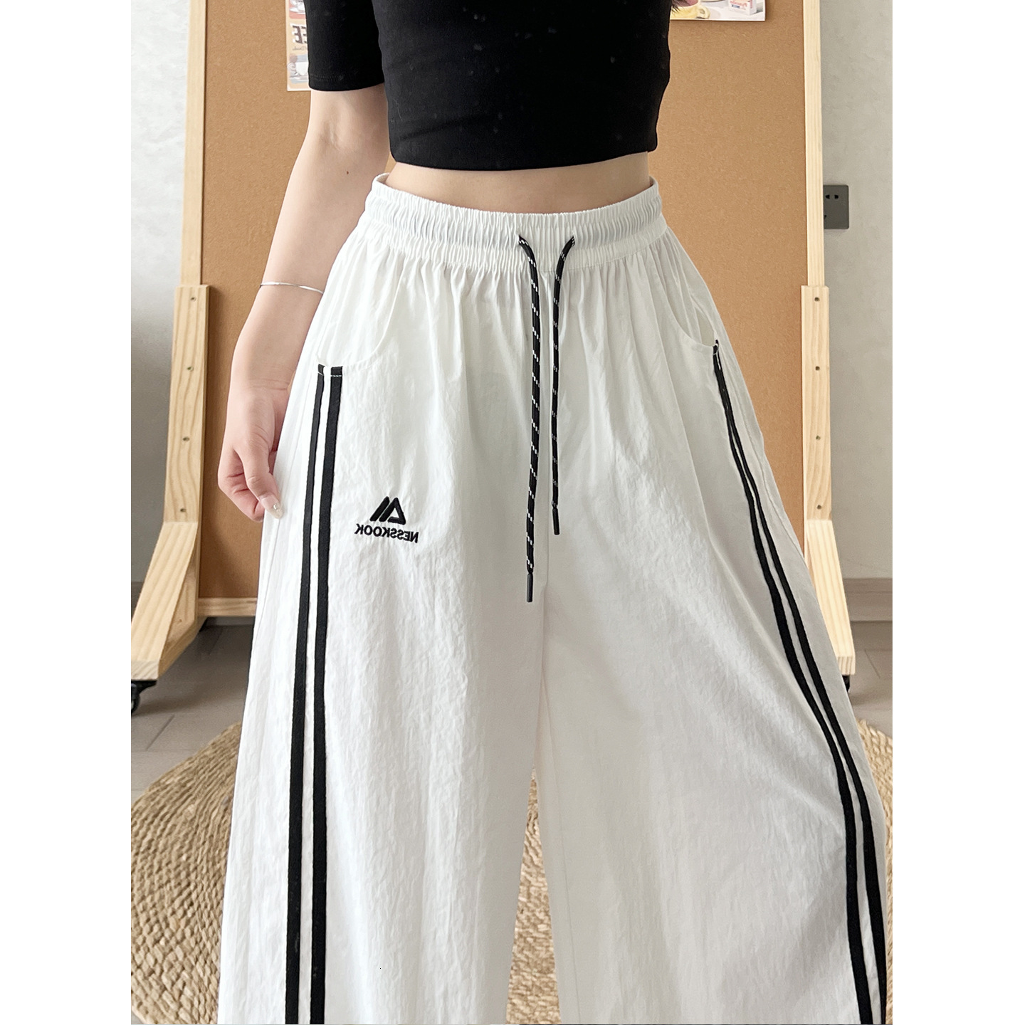 Embroidered striped quick drying women's work pants, 2026 new model, sun protection straight leg casual loose sports pants, sports pants, wide