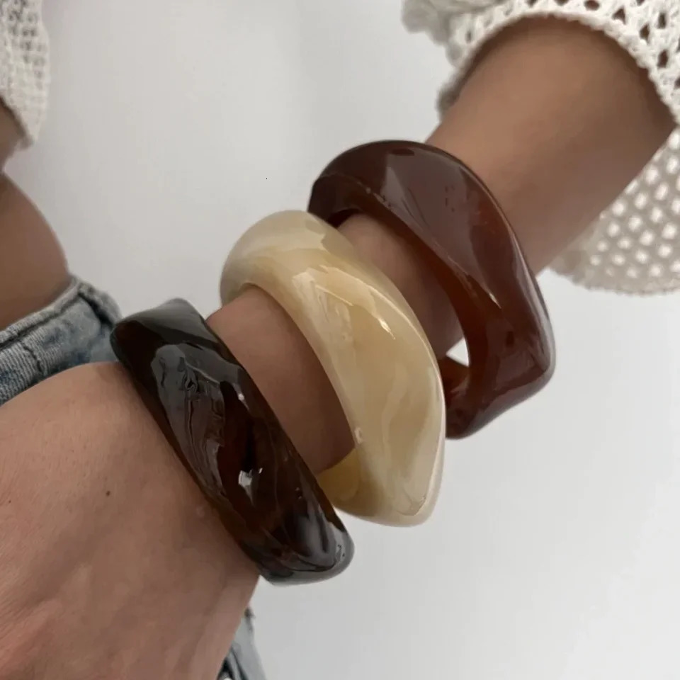 Vintage Acrylic Big Geometric irregular Bangles for Women Trendy Resin Wide Cuff Bangles Bracelets Fashion Jewelry 260623