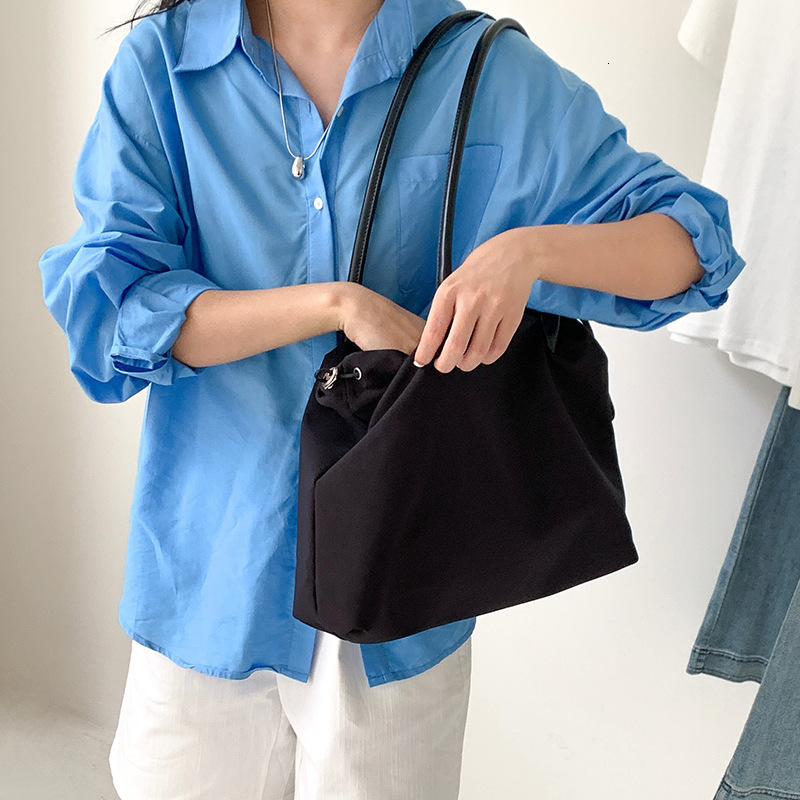 drawstring nylon tote large-capacity women's bag, versatile for daily use, simple and niche casual style shoulder bag stock available