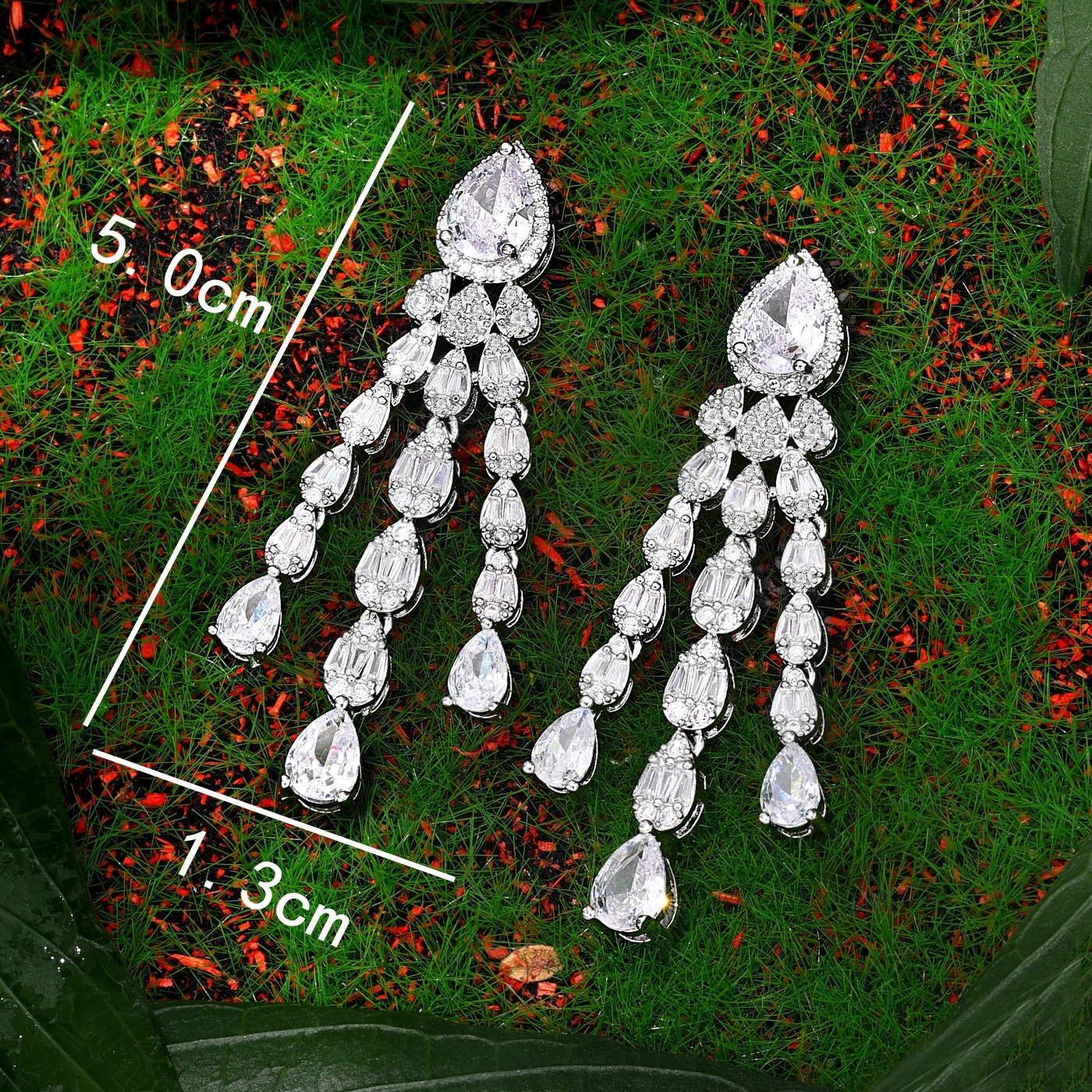 Dubai Pendientes colgantes de circonita simples para mujer, pendientes geométricos simples, colgante de diamantes de imitación para niñas, joyería p