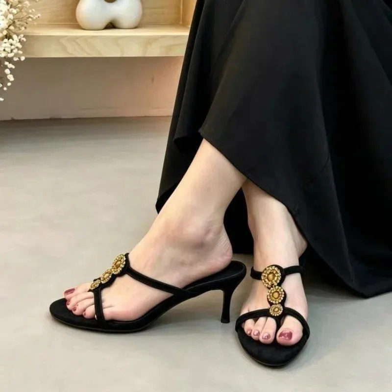 Retro Rhinestone Buckle Toe Sandals Womens Thin Heel Mules Outdoor Wear Elegant One-Strap Slippers Summer Shoes 260624