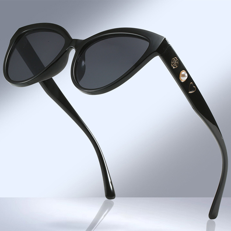 Luxury Premium Fashion Sunglasses 2023 New Fashion Cat Eye Manufacturer Wholesale Women's Personalized Pearl Heart Sunglasses