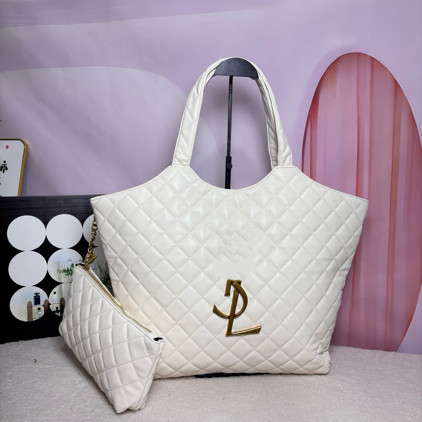 Top Designer bags Fashion Versatile Womens Mini Bucket Cross Body Embossing Leather Storage Single Shoulder Bag Drawstring Printed Messenger Purses