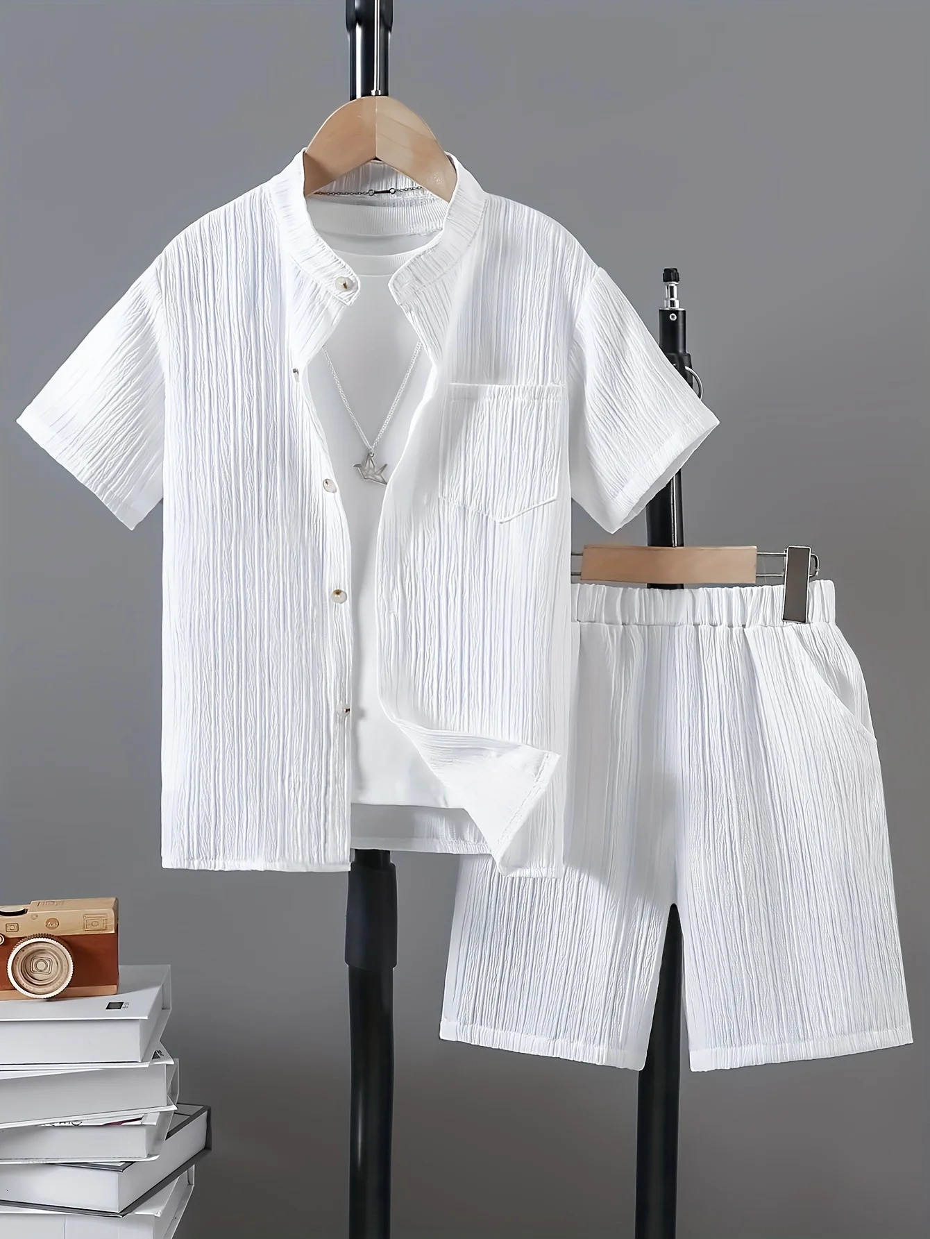 Boys Textured Fabric Round Neck Shorts Shirt Short-Sleeved Suit260624