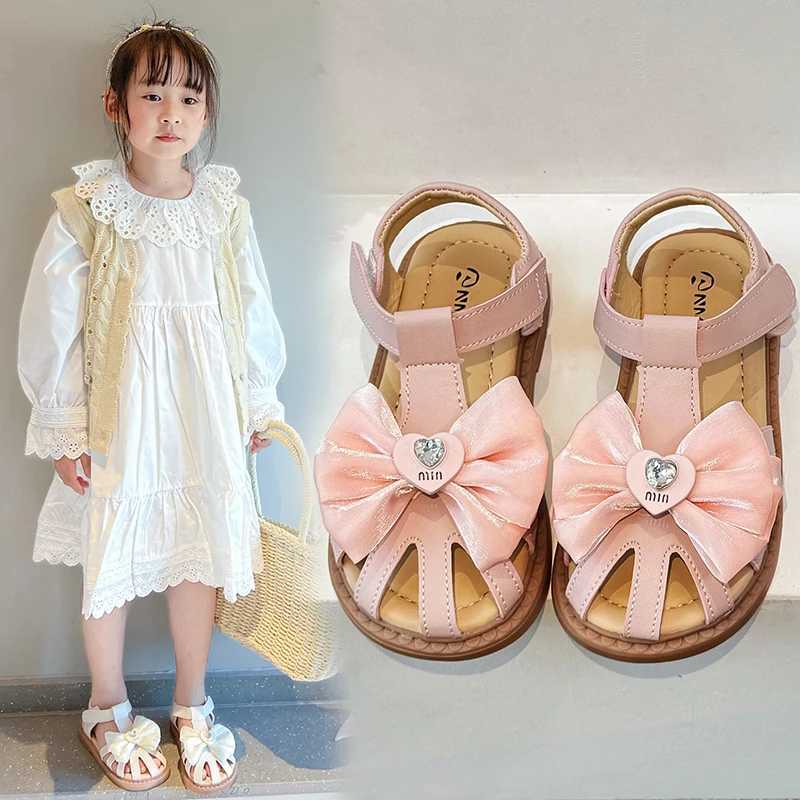 2025 Elegant Summer New Style Korean Version Princess Childrens Sandals Elegant Open Toe Stylish Versatile Cute Student Sandals Y2606247I5S