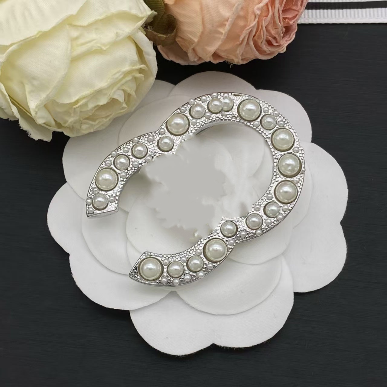 Classic Designer Letter CC Brooches Geometric Letter Design Brass Rhinestone Pearl Brooch High Quality Luxury Jewelry Gifts