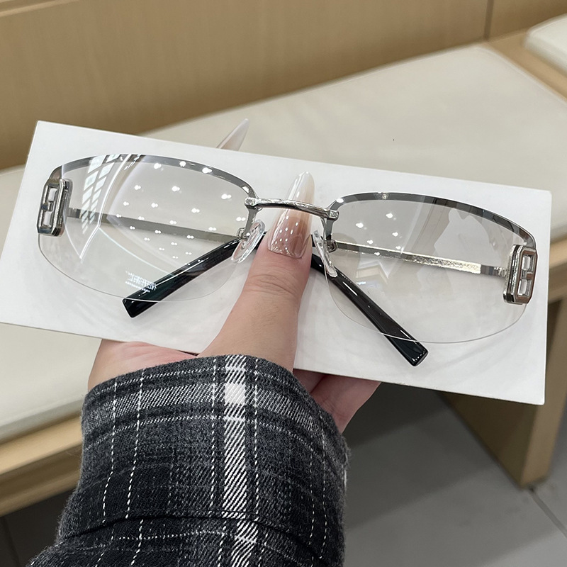 Luxury Premium Fashion Sunglasses European American Retro Metal Sunglasses, Trendy Ins-Style Fashion Eyewear For Men And Women, High-End Mecha-Style