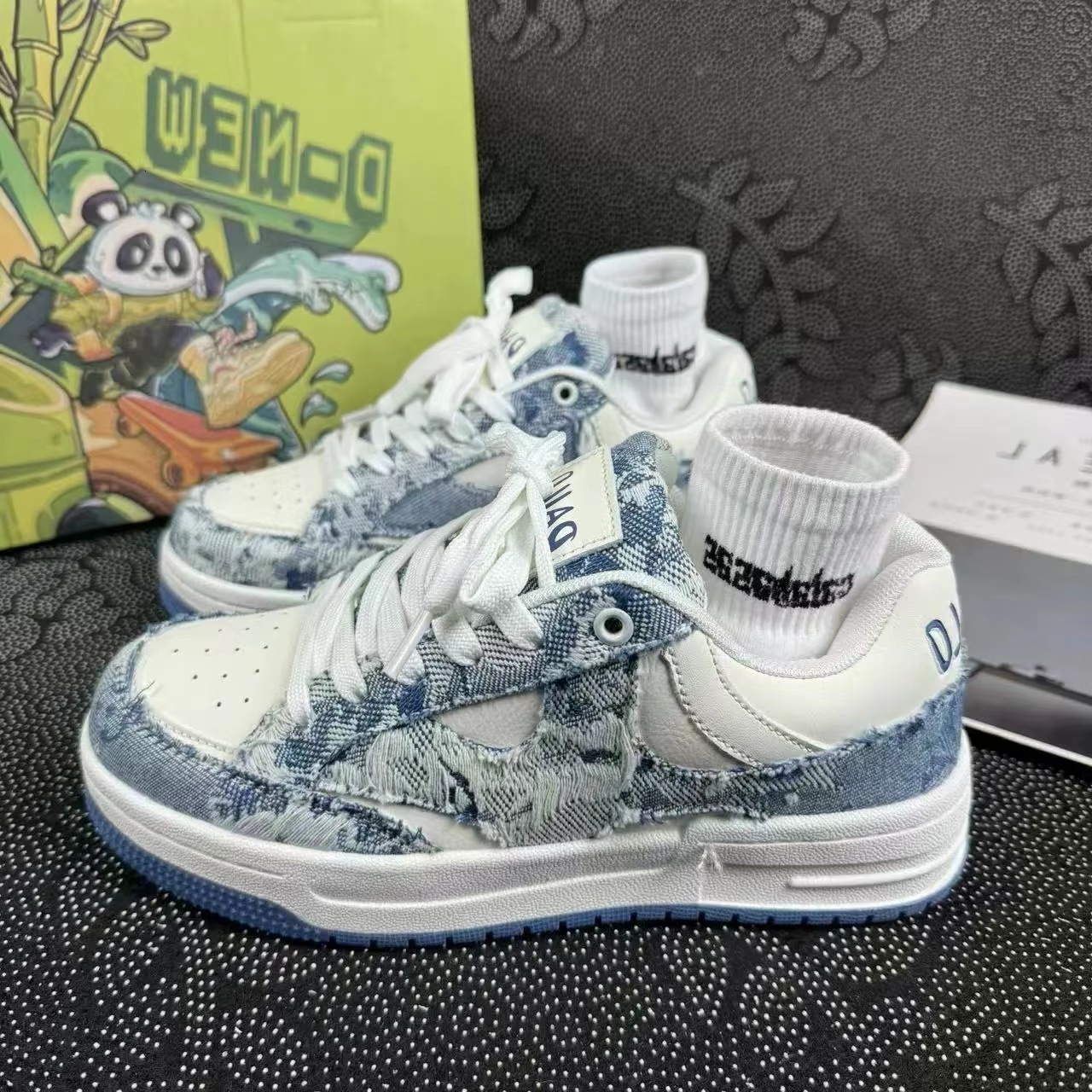 Casual Shoe New Fashion Designer Men Women shoe for woman Casual Pink Blue Platform Shoes Breathable Mens Womens Sneakers Trainers Skate Free Shippi