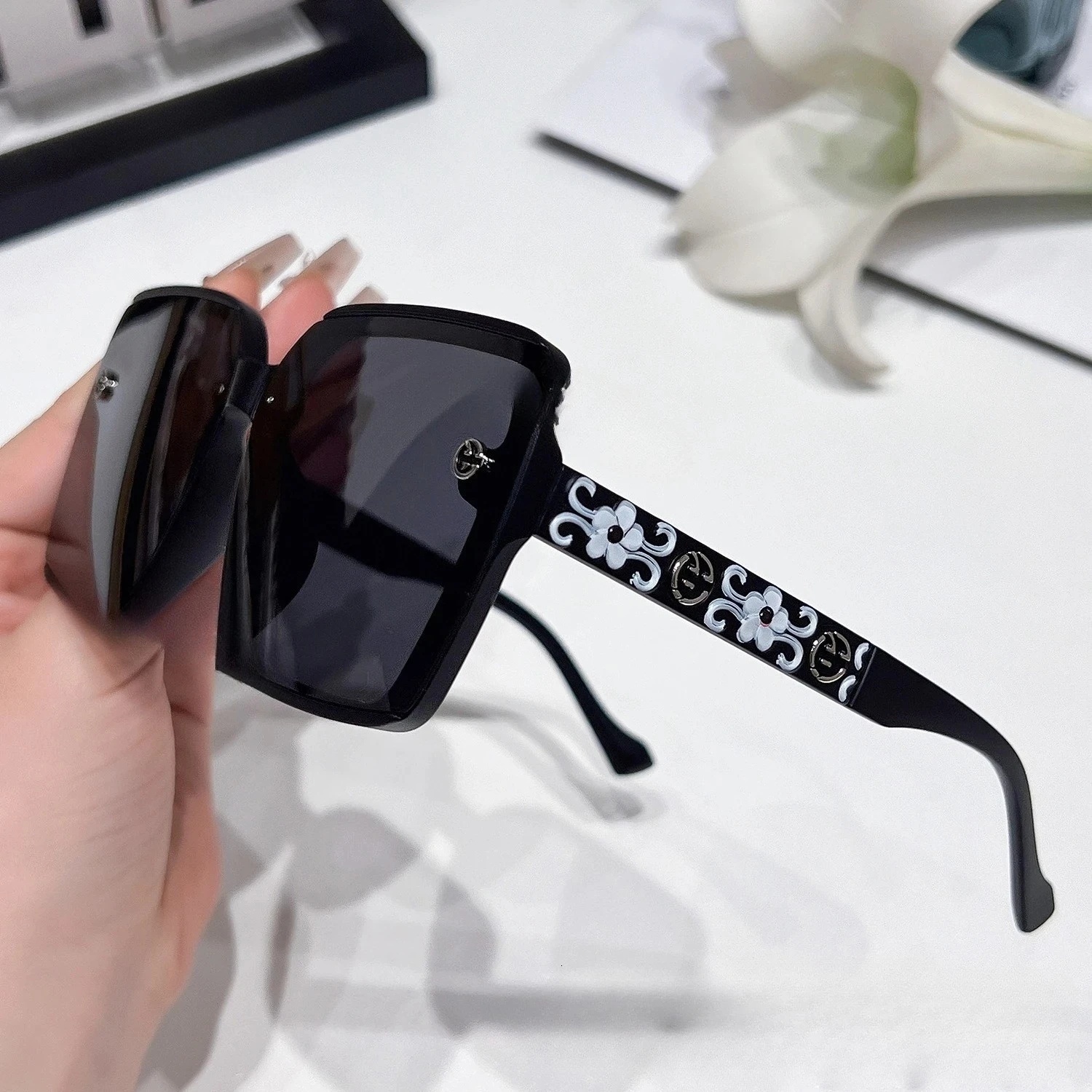 Fashion Flower Square Polarized Sunglasses Women Luxury Brand Designer Sun Glasses Ladies Eyewears Gafas De Sol UV