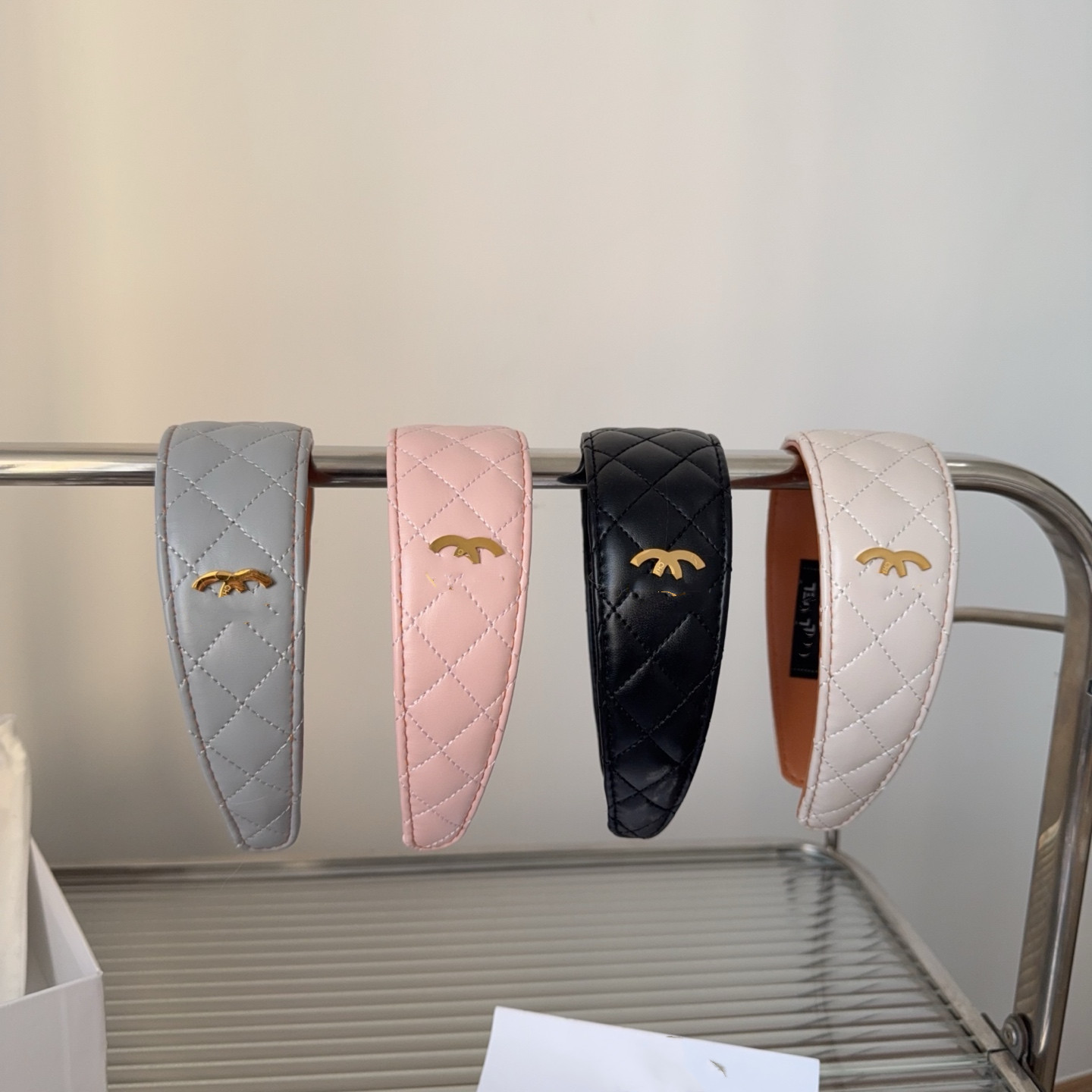 cc Top Quality Headbands Designer Leather Brand Fashion Headband Inner Stamp Luxury Hair Accessories Women Girls Holiday HairJewelry