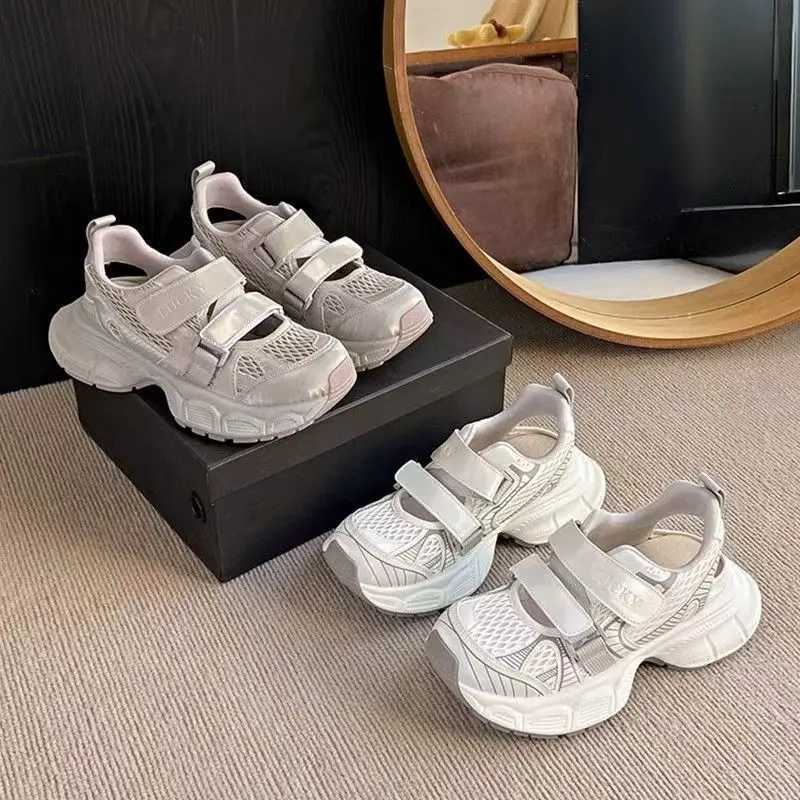 2025 Spring Summer New Childrens Sports Sandals Soft Bottom Non slip Girls Casual Shoes Lightweight and Comfortable Sandals Y260624QMO2