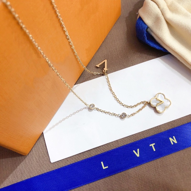Fashionable Gold Plated Designer Multi Pendant Necklace Paired Letters And Lucky Grass Pendant Simple Style Suitable For Women s High End Luxury Nec