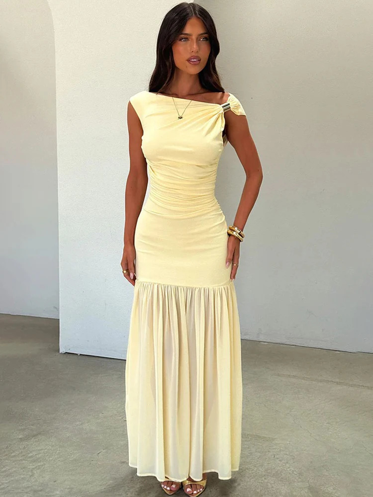 Mozision Diagonal Collar Sleeveless Sexy Maxi Dress Women Elegant Backless Bodycon Pleated Ruched Club Party Long Dresses 260624