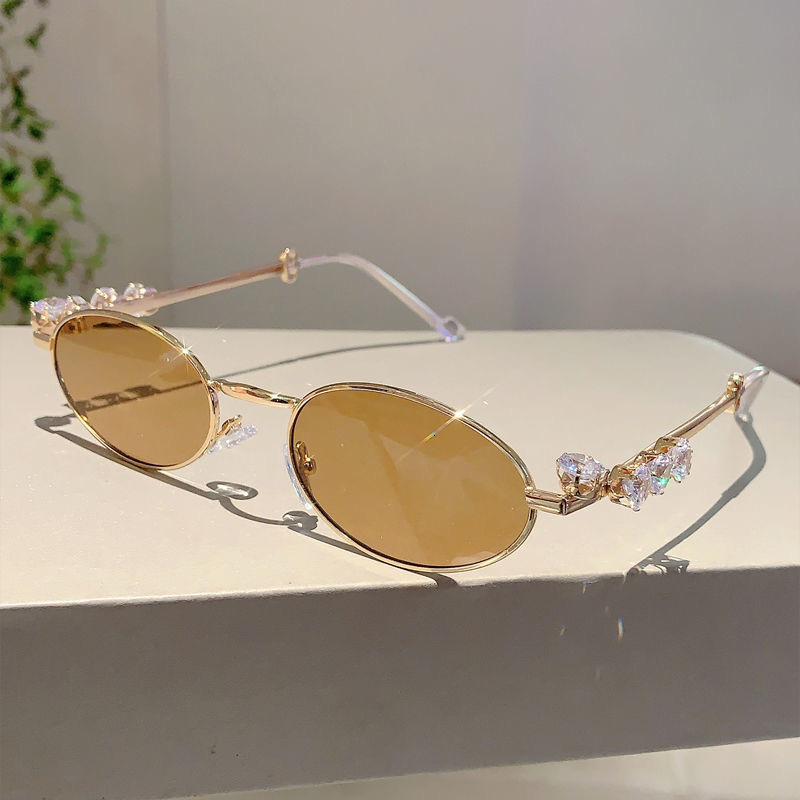 New Model Diamond-Studded Oval European And American High-End Sun Protection Sunglasses No-Makeup Essential Flat Glasses Wholesale