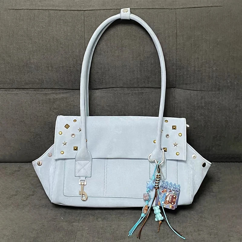 Vintage Studded Shoulder Handbag Women Star Rivet Tote Bag Casual Structured Tote Bag Daily Commute Street Style Flip Bag 260625