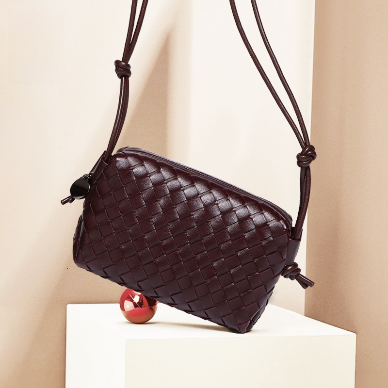 Creative Handwoven Fashion Trend Small Square Autumn Winter New Compact Large Capacity Shoulder Crossbody Women's Bag