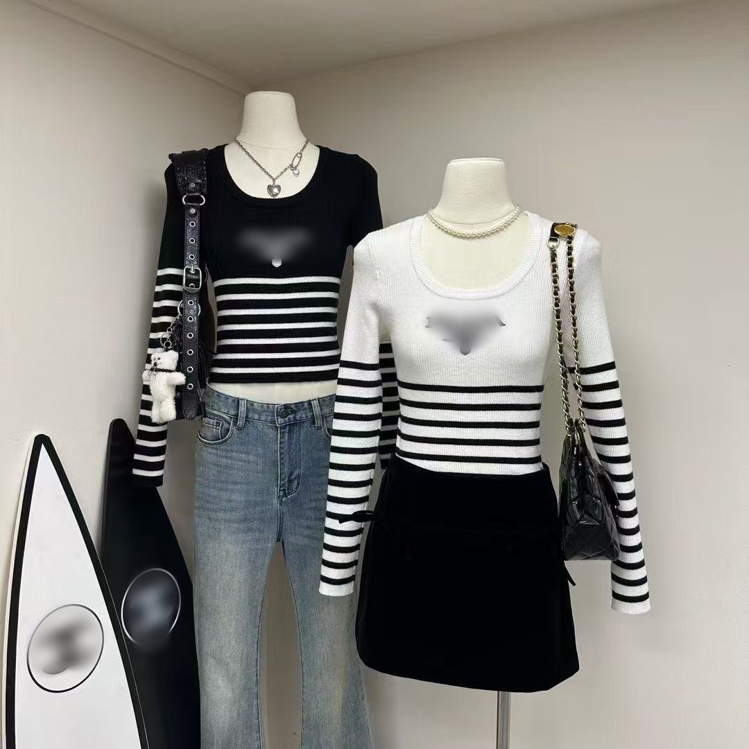 26 Designer brand women's round neck letter striped knitted sweater for spring, summer, and autumn, fashionable and versatile, slim fit and sli