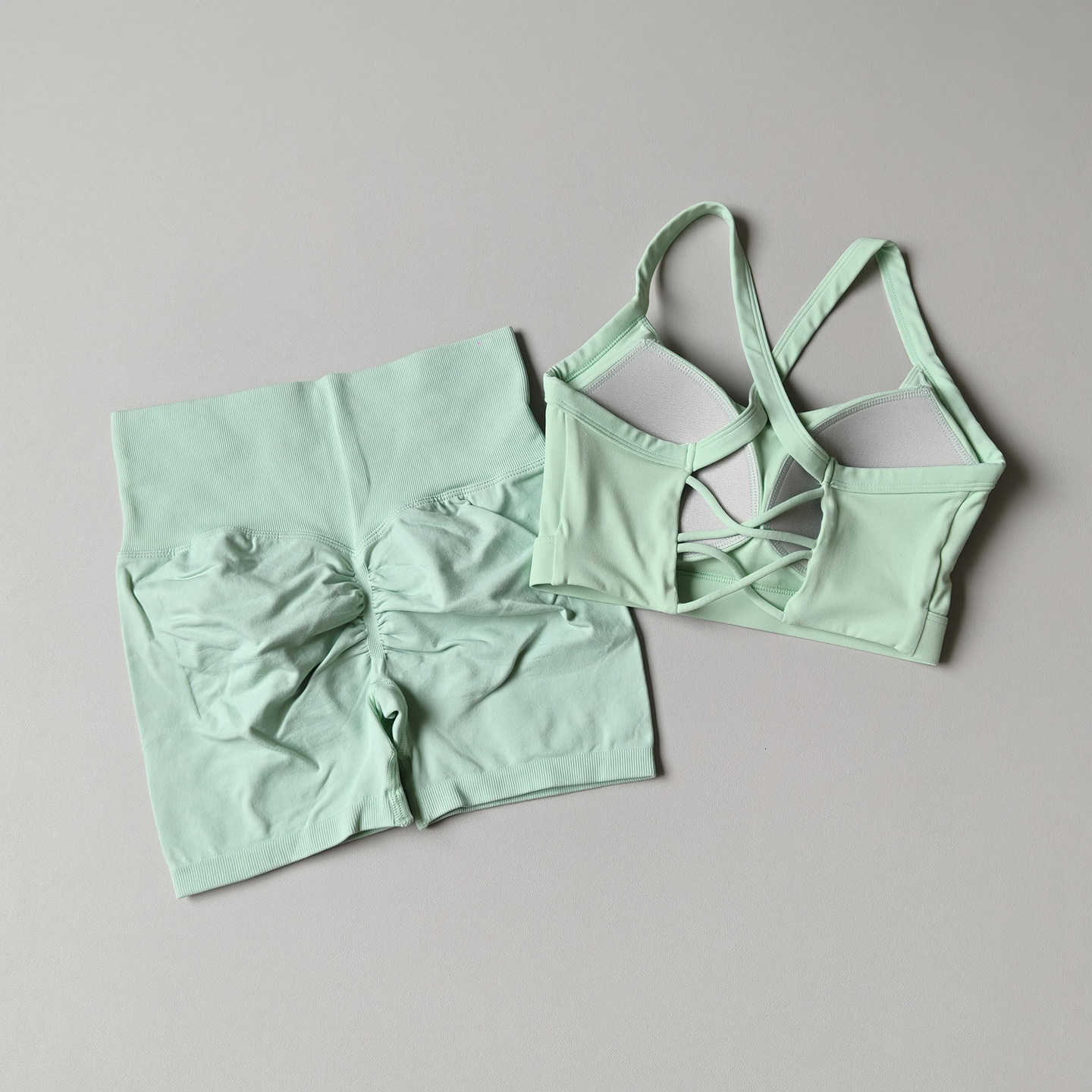 Yoga Set Cross-Sports Womens Bra Bust-Up Shockproof Pilates Training Gym Sports Peach Short Pants Yoga Shorts Set M260625