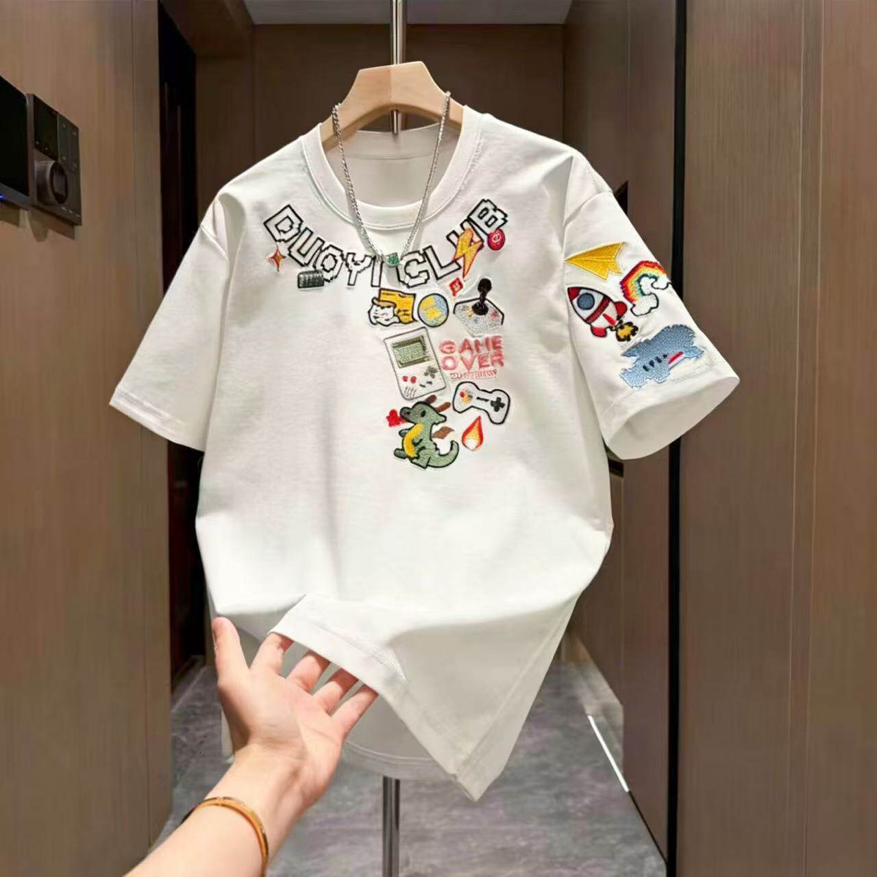 American Retro Embroidered Short-Sleeve T-Shirt For Men, 2026 New Trendy Men's Fashion, Round-Neck Summer White Half-Sleeve Top Men Round-Neck