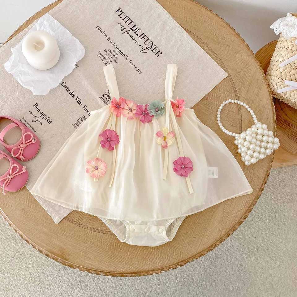 Baby Girl Summer 3D Flower Suspender Romper Sweet Princess Style Sleeveless Bodysuit Infant Cute A-Line Skirted Jumpsuit Newborn Y260625ULBH
