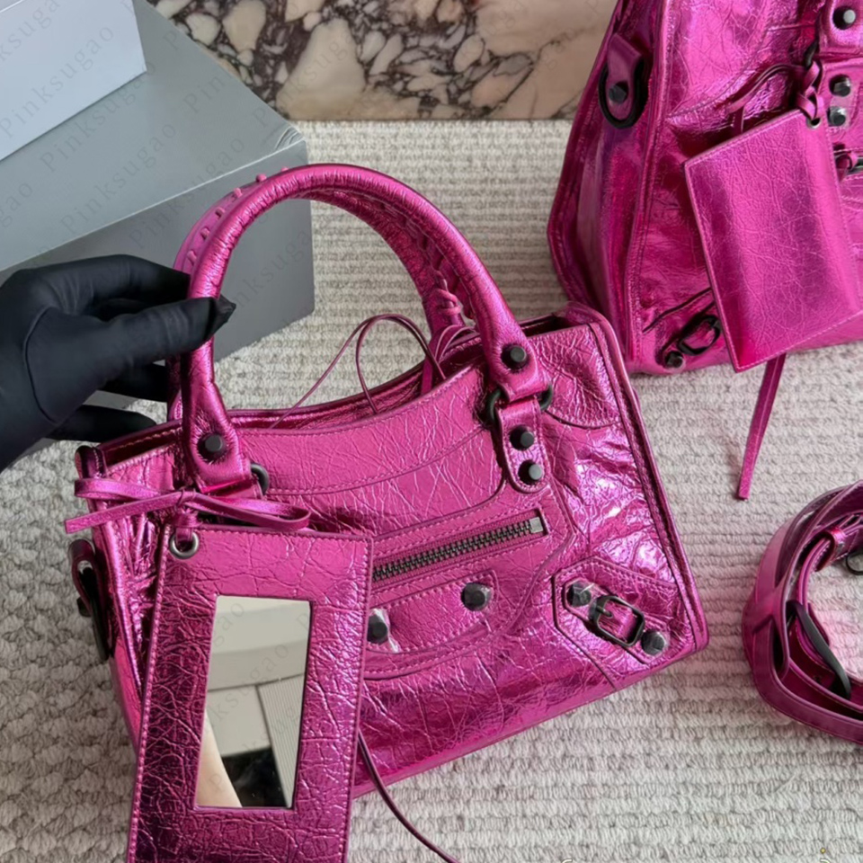 Girls Shoulder Crossbody Bags Motorcycle Tote Bag Women Rivet Hardware Vintage Handbag External Card Bag Genuine Leather Makeup Mirro with Box AV260