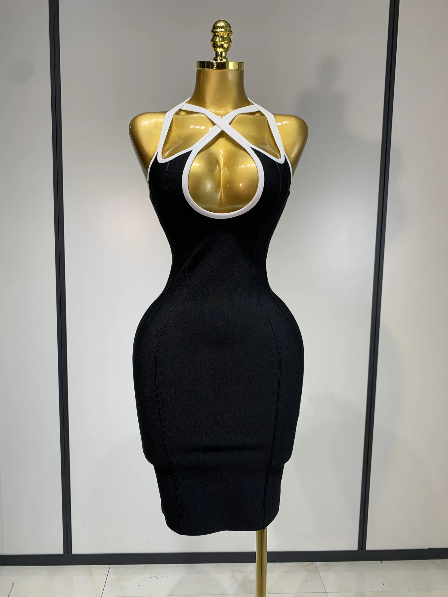 Women Elegant Fashion Dress Halter Neck Bodycon Bandage Celebrity Evening Party Club Gown Sexy Backless Birthday 260625