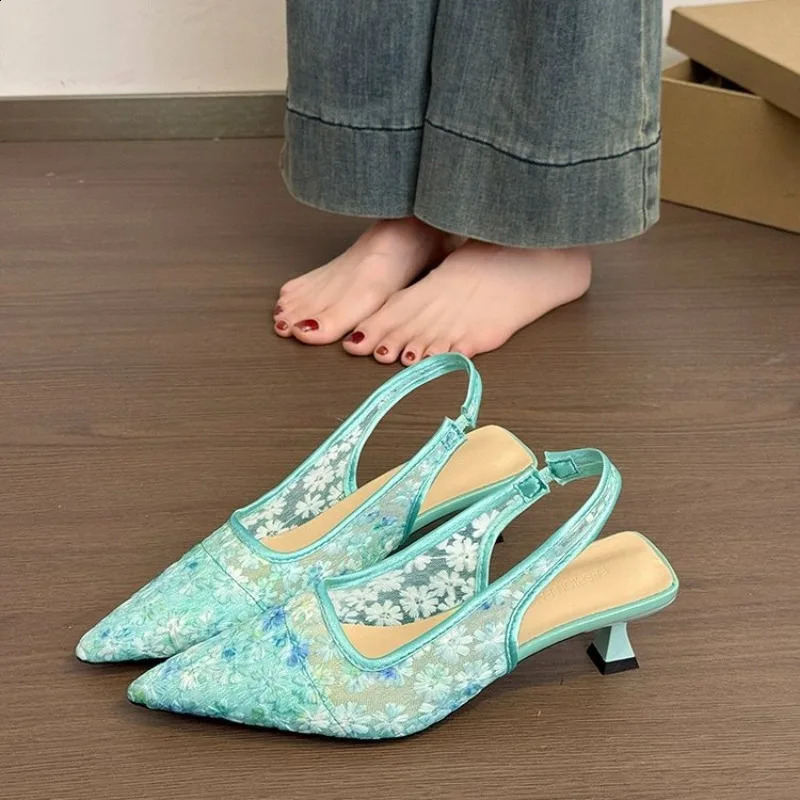 Summer Elegant Pointed Sexy Breathable Low Heel Casual Sandals Fashionable Selling Comfortable Plus Size Womens Shoes 260625