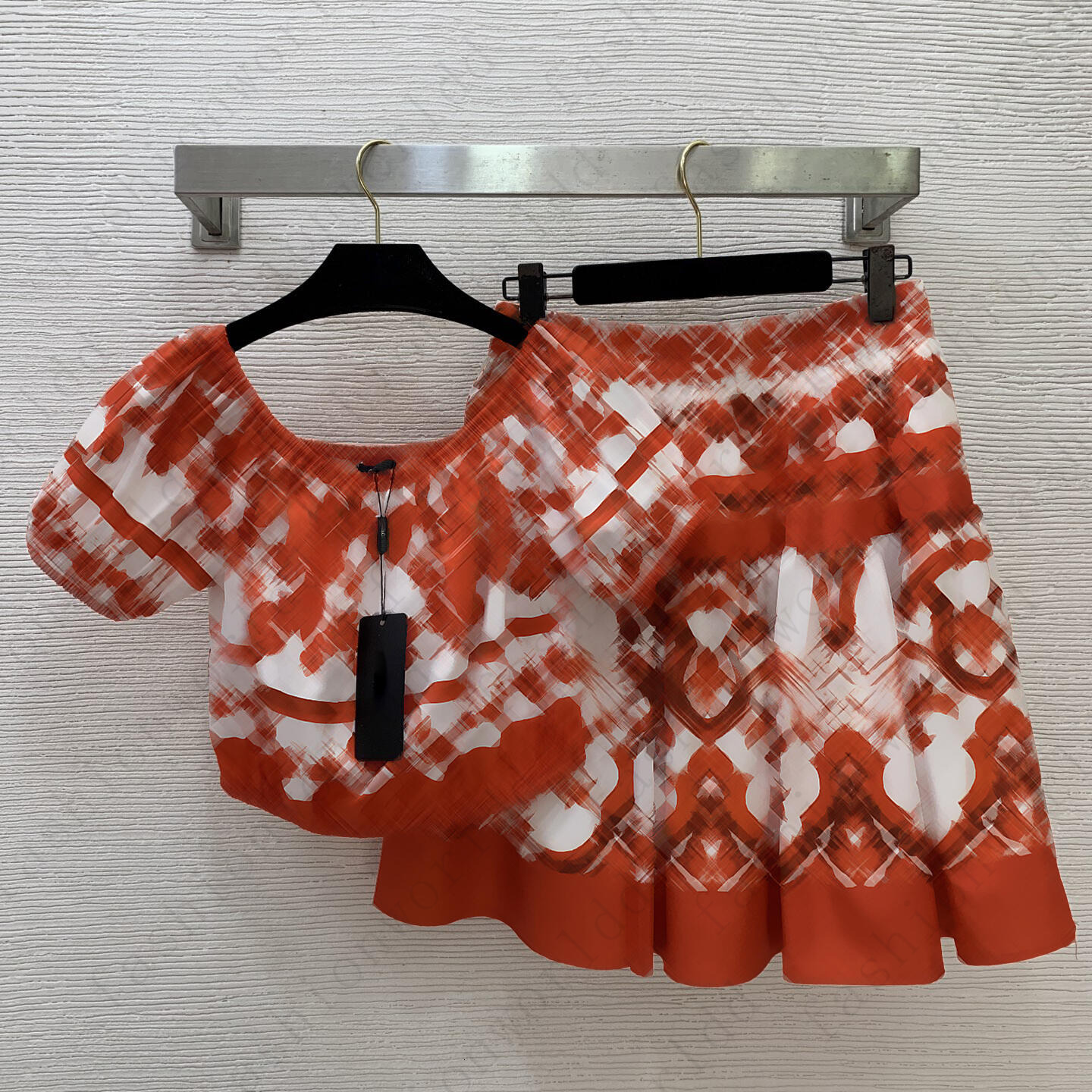women skirt set brand summer 2pcs short sleeve shirt set fashion logo retro printing two-piece skirt vacation designer High waist skirt suit Jun 23