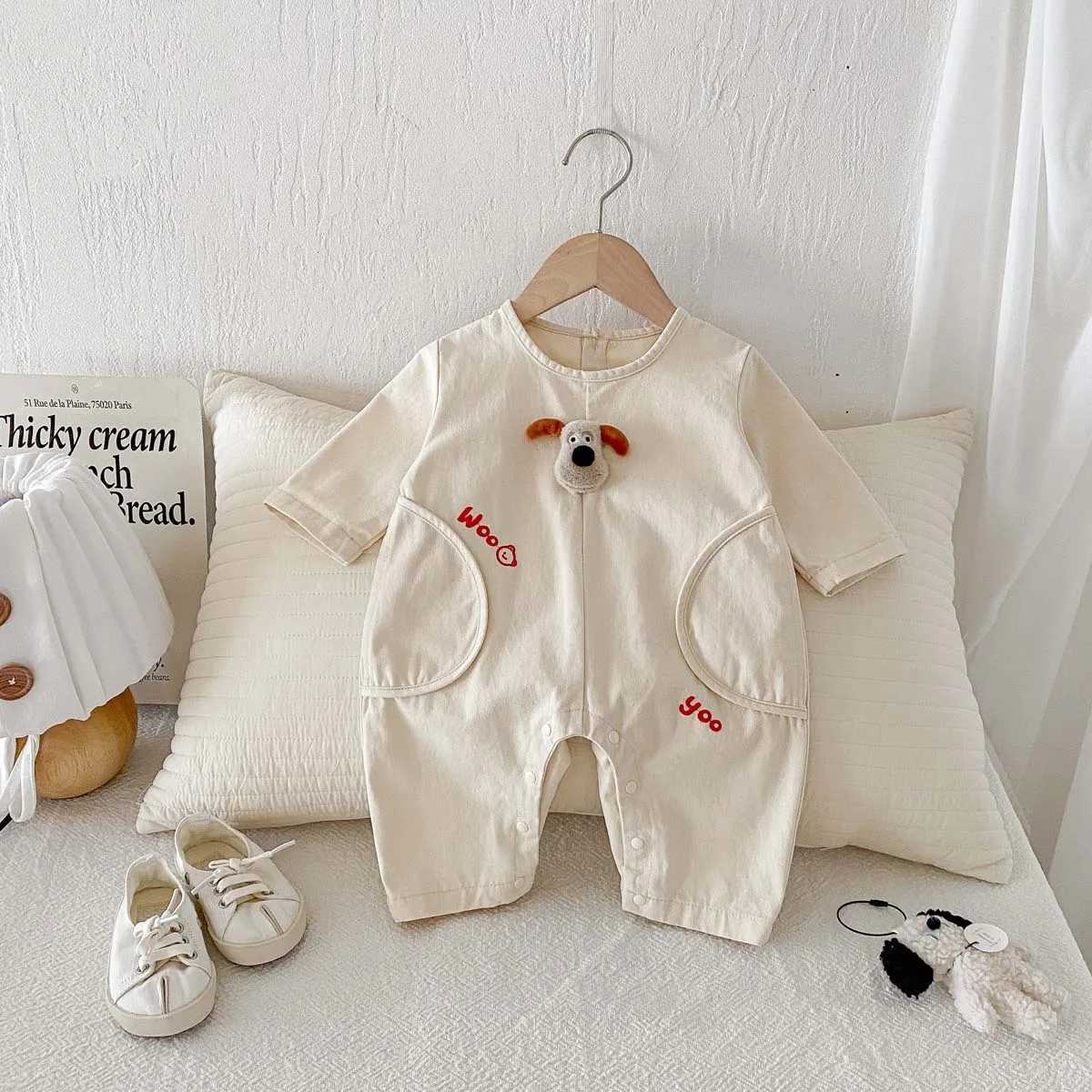 Korean autumn baby cute three-dimensional cartoon letter embroidered long-sleeved jumpsuit baby boy autumn cute long-sleeved ju Y26062563RR