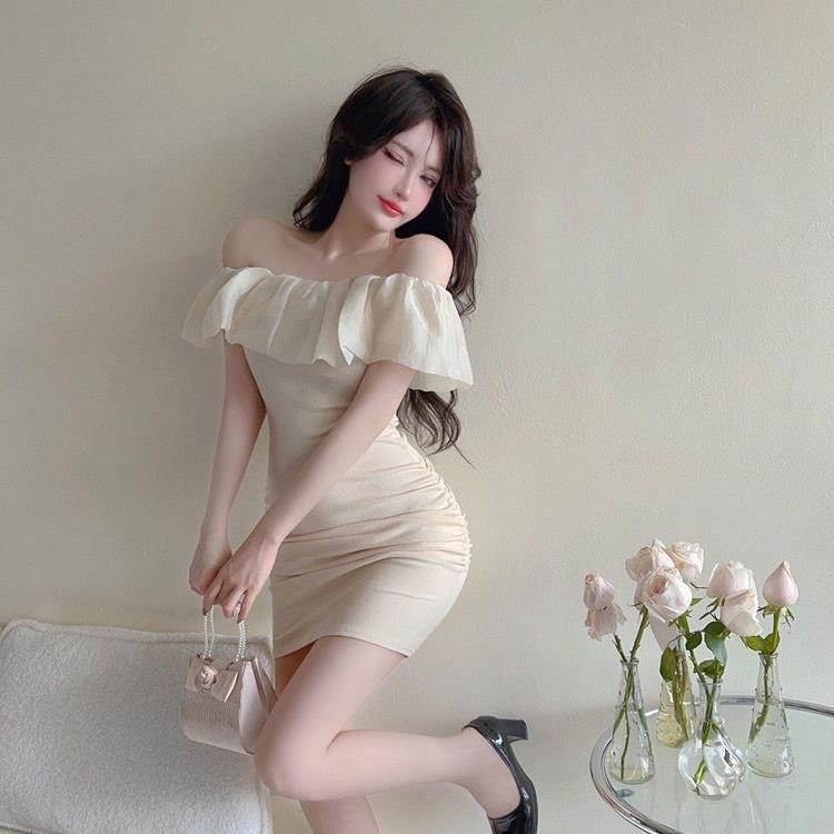 Q0457 short-sleeved dress women's summer new French niche temperament one-word shoulder sweet waist and thin skirt