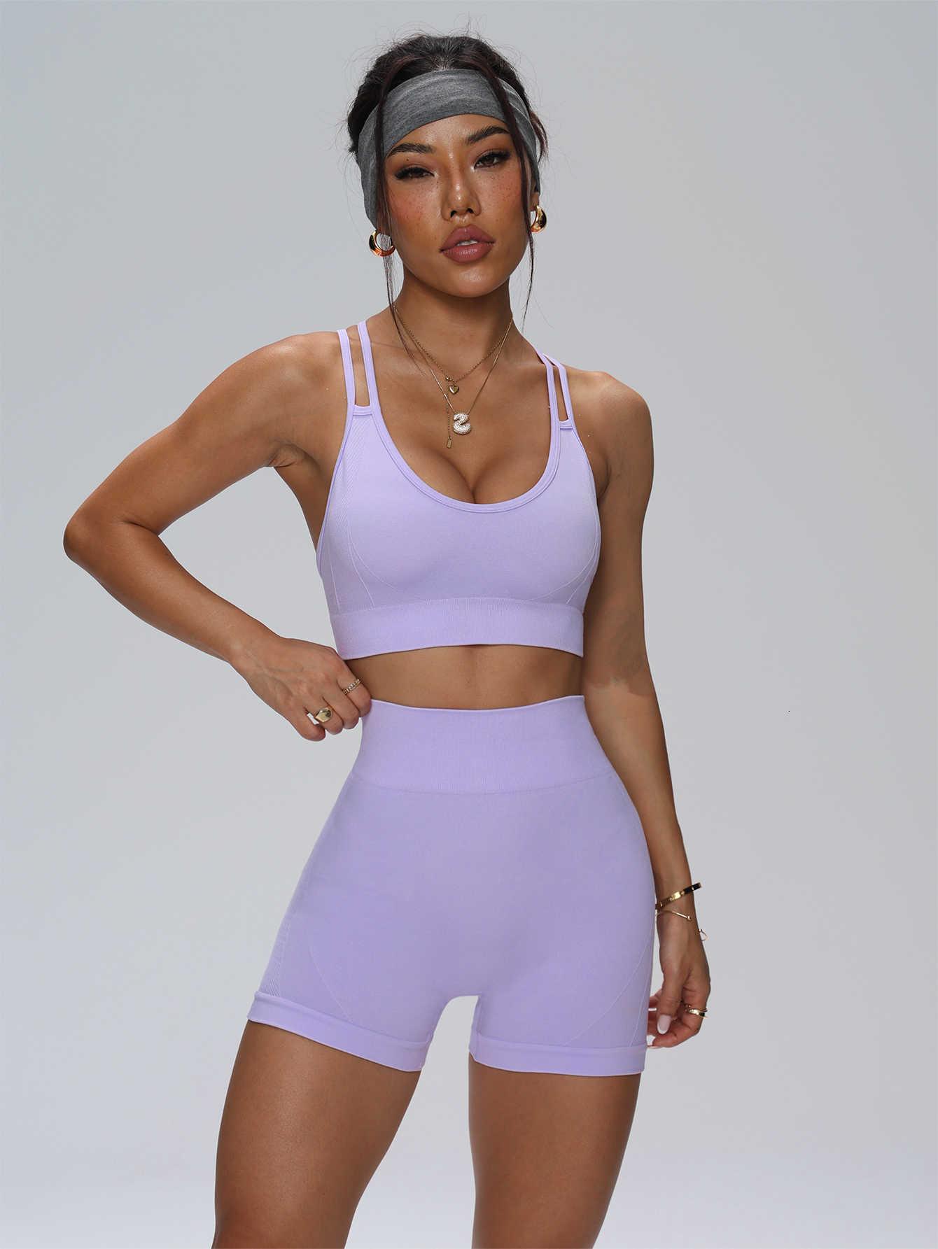 Set sportivo da donna senza cuciture 2 pezzi Set da yoga Reggiseno fitness con pantaloncini da ciclista Palestra Completo da allenamento elastico Ac