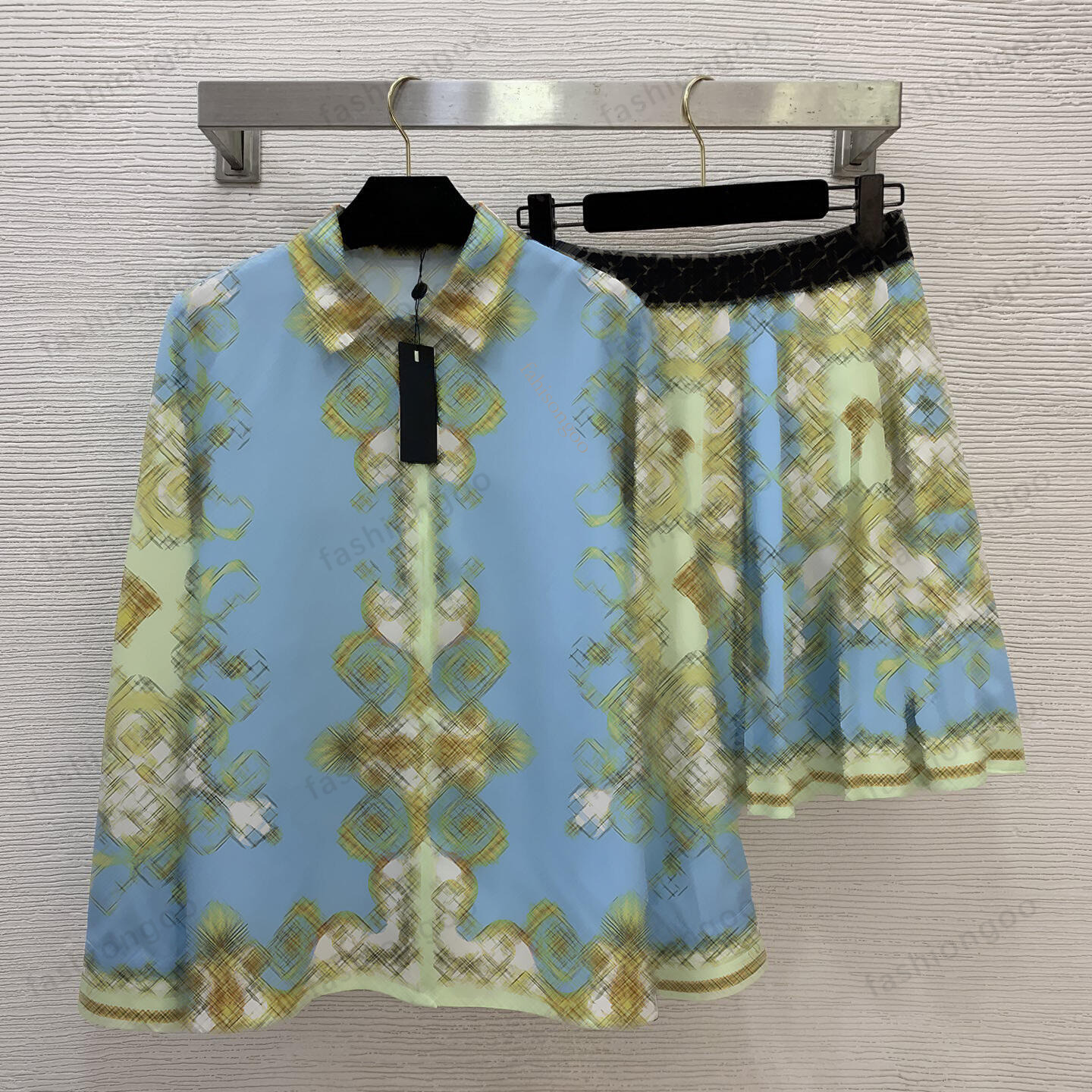 women skirt set brand summer 2pcs blouse lapel shirt set fashion logo retro printing shirts two-piece skirts vacation designer skirt suit Jun 23