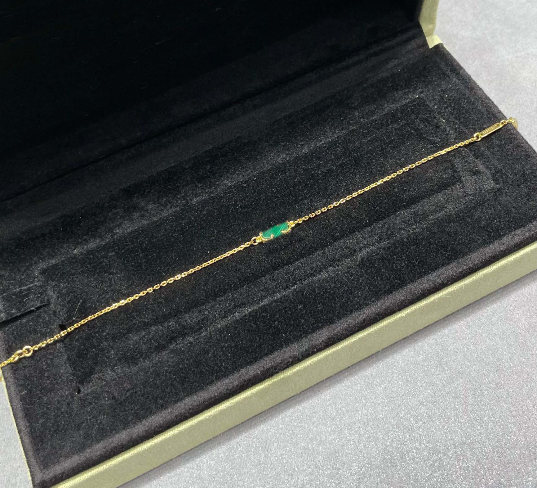 Luxury quality charm small flower shape pedant bracelet with red agate malachite white shell beads in 18k gold plated have stamp simple design box P