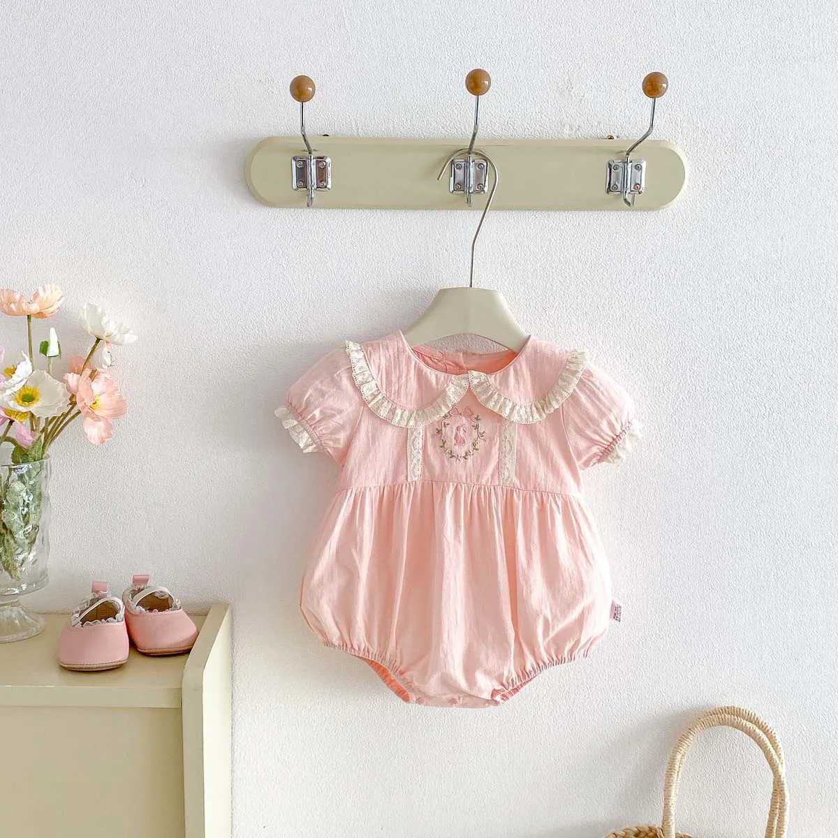 Summer Baby Girl Pink Sweet Rabbit Embroidered Jumpsuit Baby Girl Cute Lapel Bubble Short Sleeve Jumpsuit Is Very Suitable for Y260625NO1S