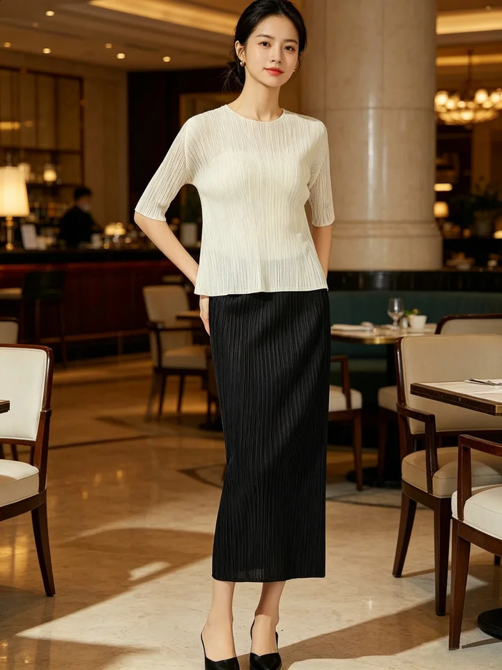 Three Piece Set Womens High Waist Slimming Half Sleeve Top And Skirt Folded n Fashionable Casual Wear Summer Outfit 260623