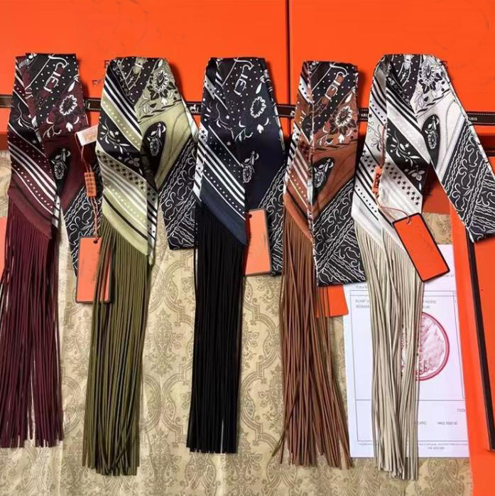 Horse Designers Printed pattern Womens Fashionable Tassel Scarf And Versatile Necktie Ribbon Straps Headscarf Cravat Bag Decoration Accessories 130X