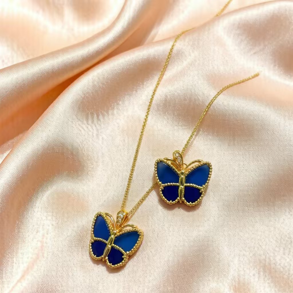 Real 18k Gold Butterfly Pendant AU750 Gold Necklace Blue Jade Marrow Butterfly Pendant for Girls Gold Wholesale
