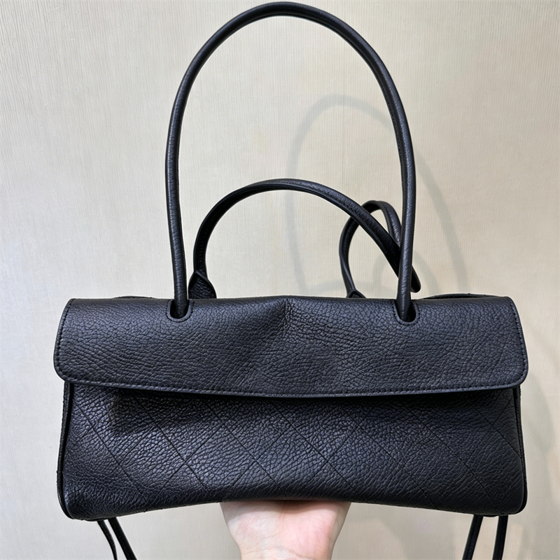 Classic 26s 25bag designer bag caviar sheepskin leather baguette shoulder bag tote bag luxury black long rectangle top handle purse vintage daily to