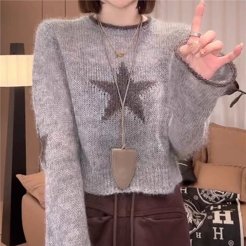 2026 new five-star knitted sweater for women, simple and multifunctional flared sleeve sweater, trendy round neck long sleeved knitted sweater with