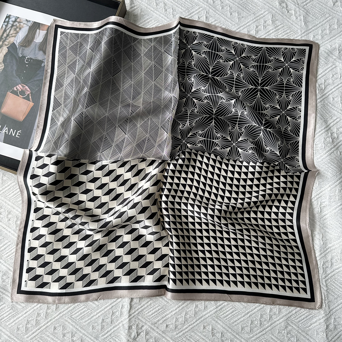 Four-grid totem new print silk scarf for women, suitable for autumn and winter, neck support headband, 100% mulberry silk, wholesale available