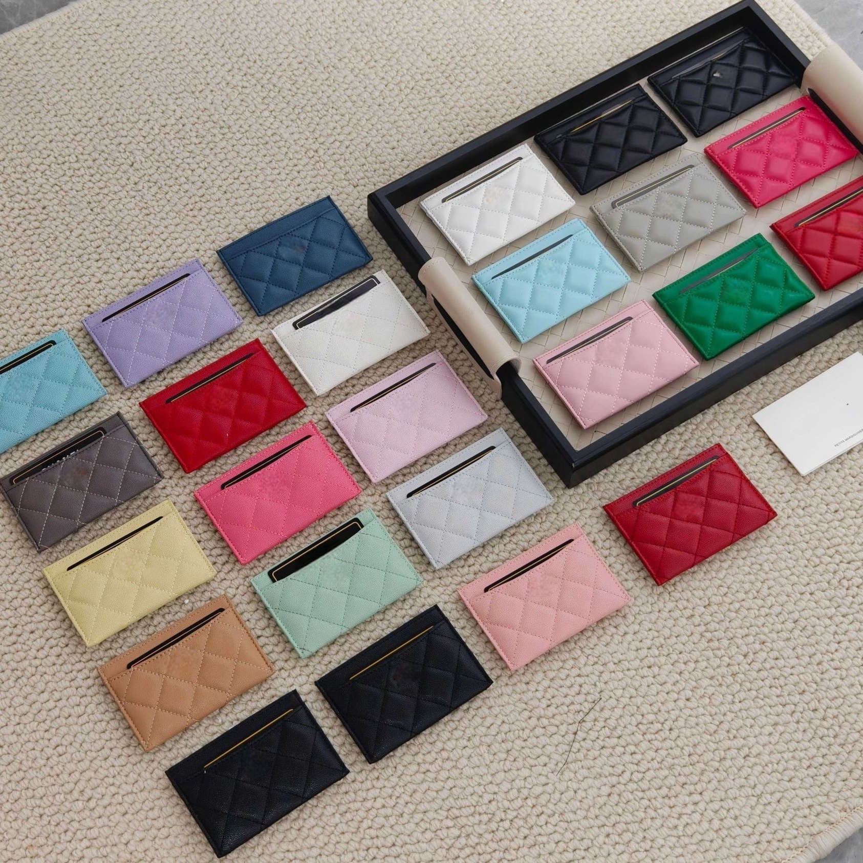 Designers Quilted Leather Women Caviar Leather Quilted Card Holder Luxury High Quality Genuine Cowhide Double Side Card Slots Multiple Quilted clip
