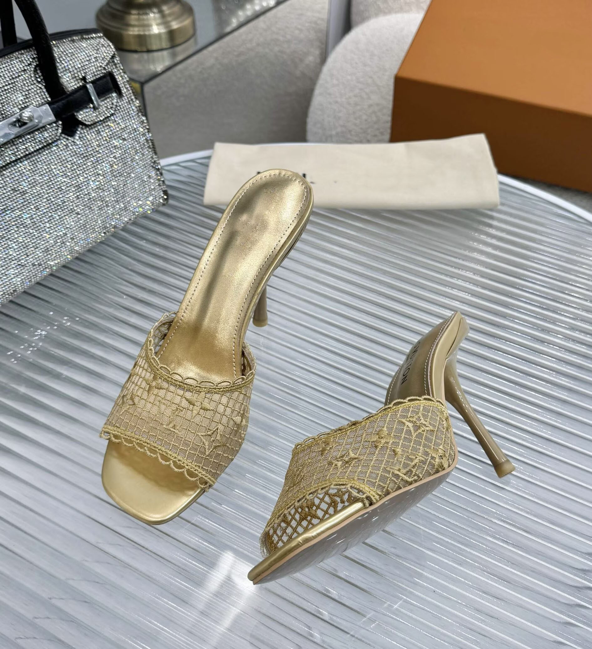 Summer Wear Sexy Women 6 AM Mule Fabric Embroidered Strappy Kitten Heel Open Toe Slippers Lady Beauty Sandals Shoes Party Dress Walking EU35-43