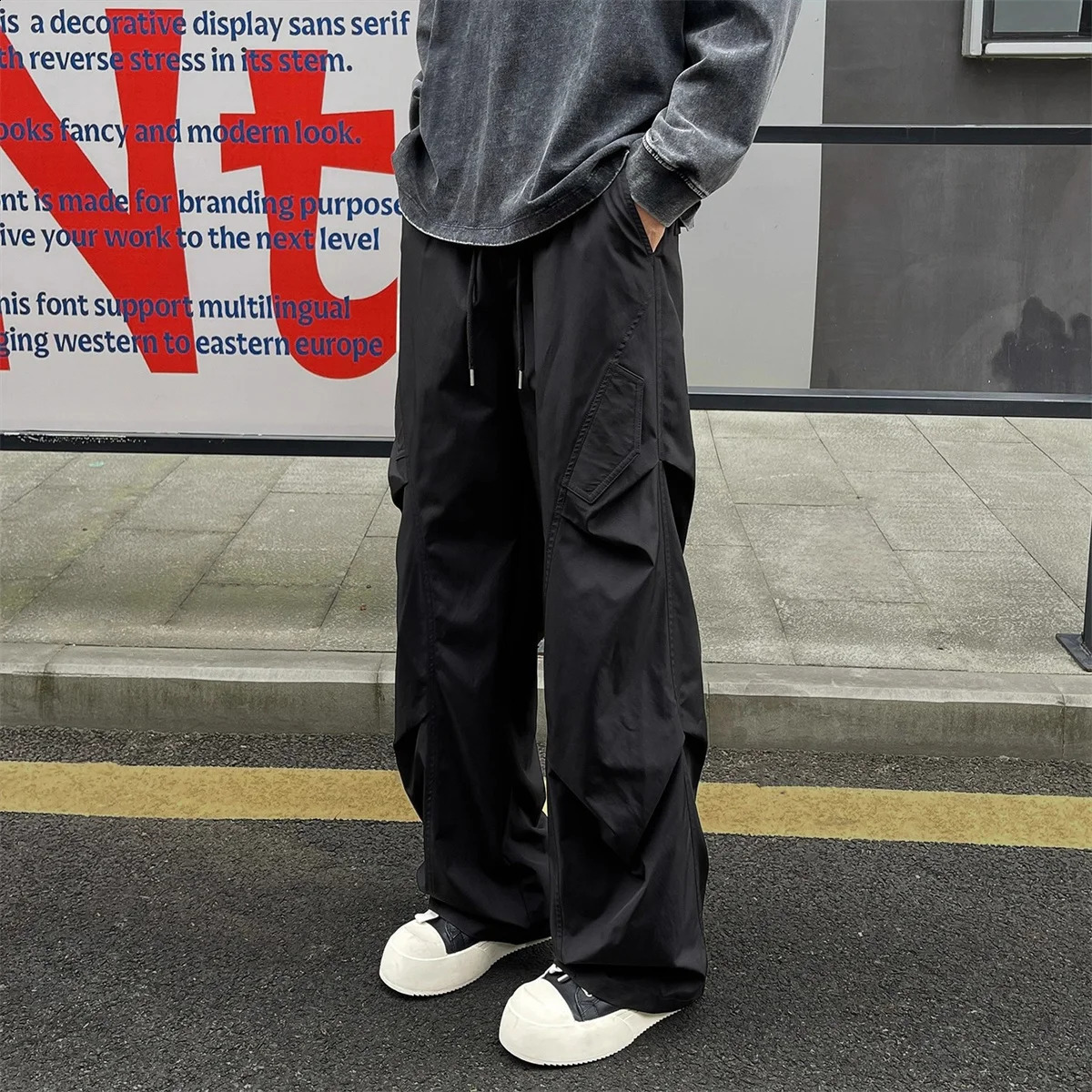 Fashion ice silk quick drying pants for mens summer thin pleated paratrooper work pants for teenagers loose casual spor pants 260625